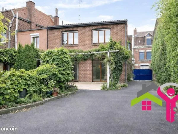 Maison 6 pièces 180 m²