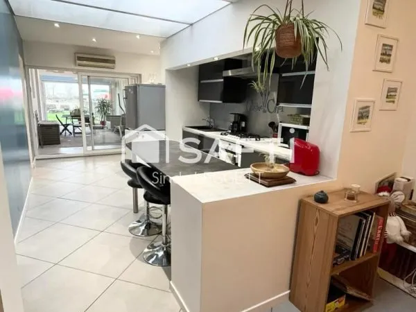 SPACIEUSE MAISON DE 200 M² SUR HONDSCHOOTE AVEC JARDIN