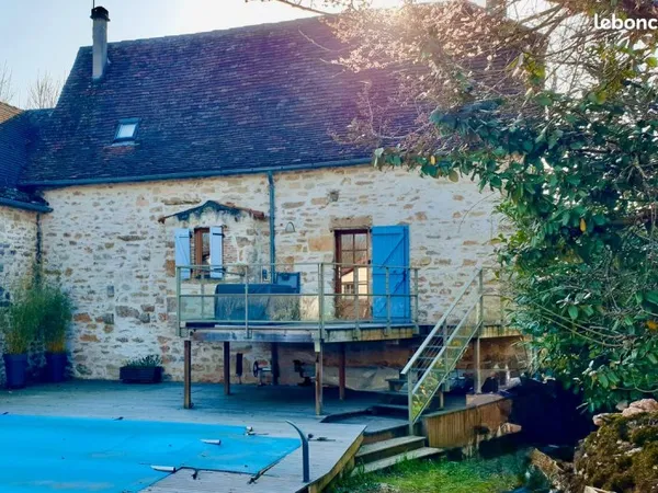 Ravissante maison quercynoise avec piscine, proche figeac (lot) ouest