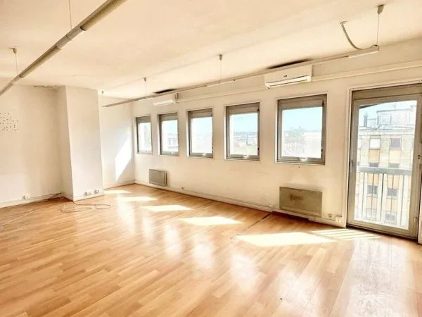 Bureaux 94 m²