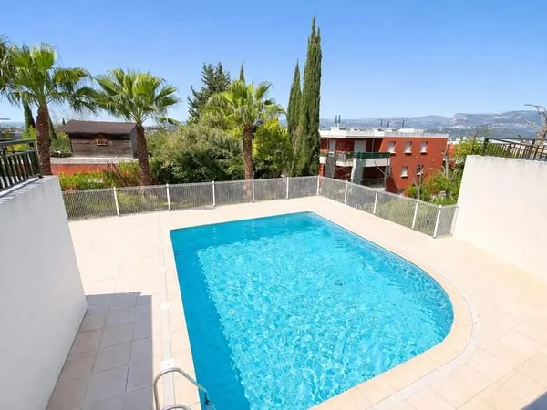 NICE CORNICHE FLEURIE Appartement 4 pièces avec terrasses