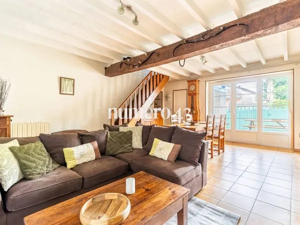 Maison 80 m² avec jardin, grange 90 m² et hangar