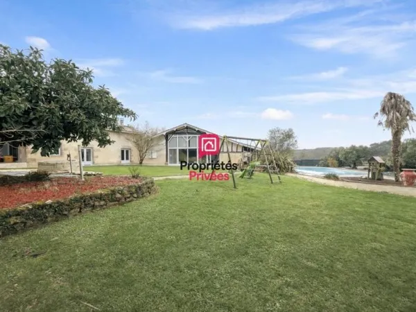 Maison de luxe 8 pièces 273 m²