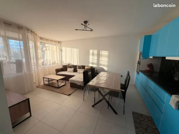 Appartement pour Colocation de 4 chambres rénové entièrement