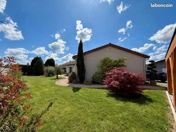 Maison 7 pièces 196 m²