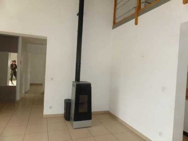 Maison individuelle plain-pied 110 m² €" Terrain 820 m² €" Calme