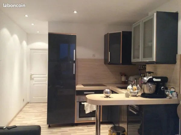 Loue t2 meublé sur voiron