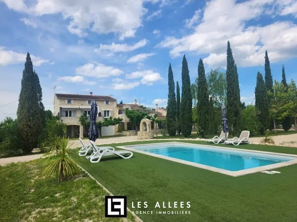 Mas provençal 14 pièces 360 m²