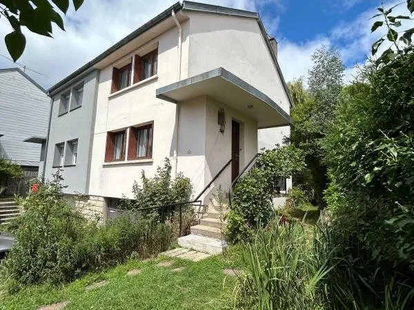 MAISON - 81m² - 3 chambres - Garage / Jardin !