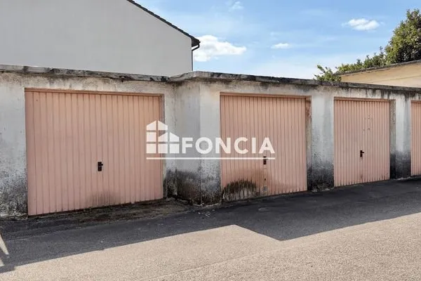 Parking 18 m²