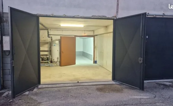 Entrepôt de stockage - Hangar - Box
