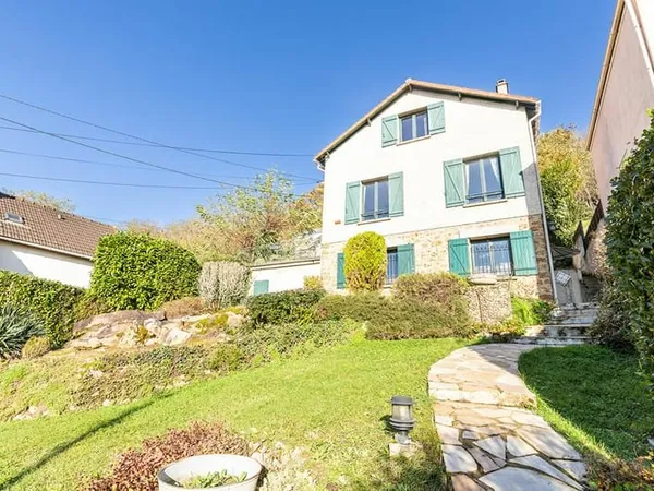 MAISON PALAISEAU LOZERE 133 M2