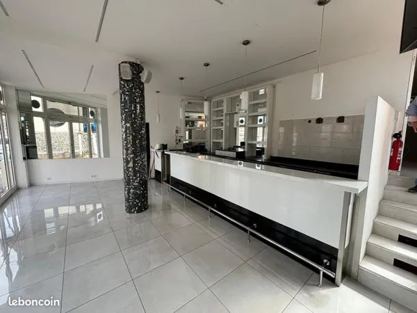 Vente local commercial - frejus port