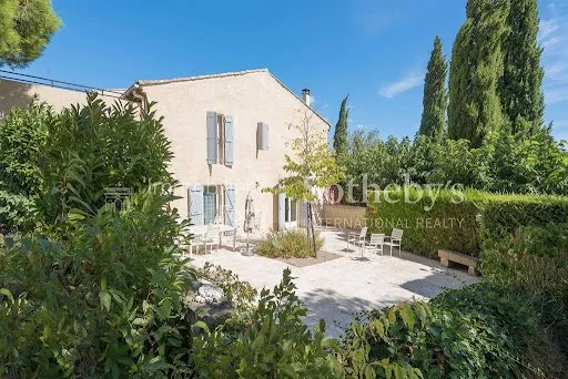 Propriété 30 pièces 1200 m²