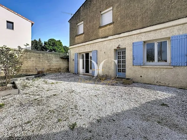Appartement T3 de 68 m² avec extérieur - accès de plain-pie