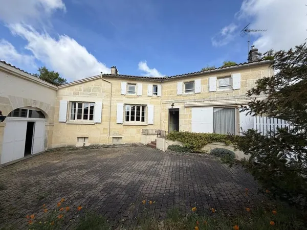 Maison 6 pièces 160 m²