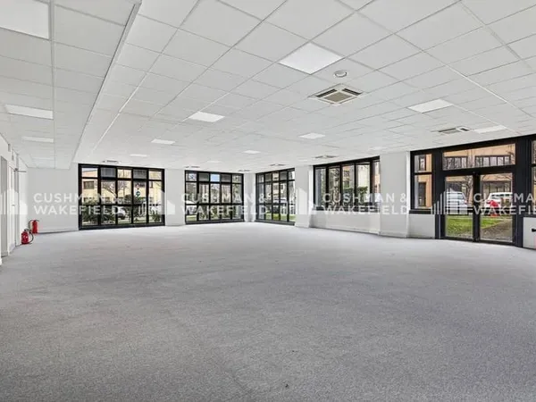 Bureaux 1593 m²