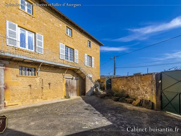 Maison en pierres dans environnement calme - Vue Dégagée