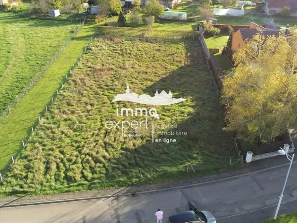 Terrain constructible de 1660m2 en vente à Villers (88)