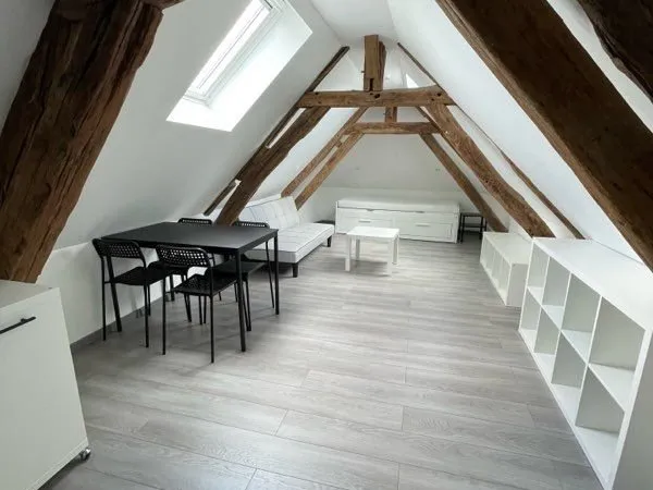 Bel appartement meublé à louer