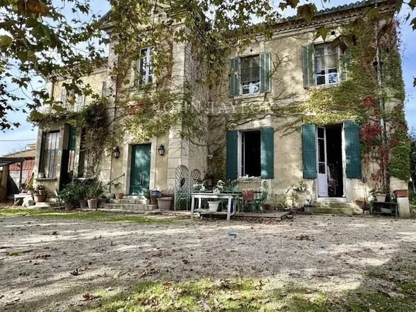 Propriété 8 pièces 325 m²