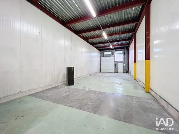 Bureaux 100 m²