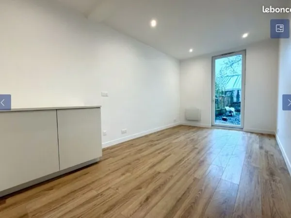Studio 1 pièce 23 m²