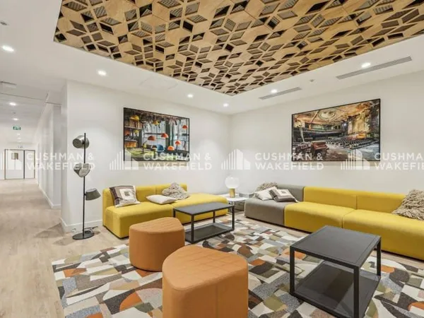 Bureaux 300 m²