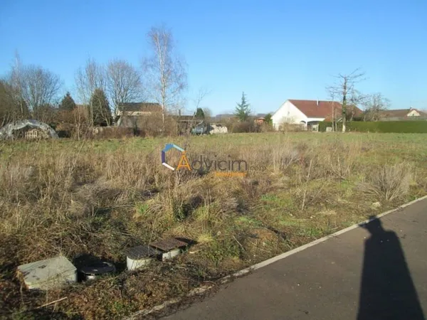 Terrain constructible 884 m²