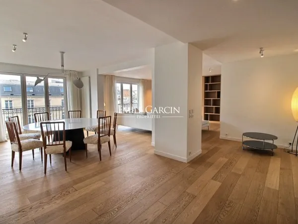APPARTEMENT MEUBLÉ 3 CHAMBRES 150m² PARIS 8EME - AVENUE MONTAIG