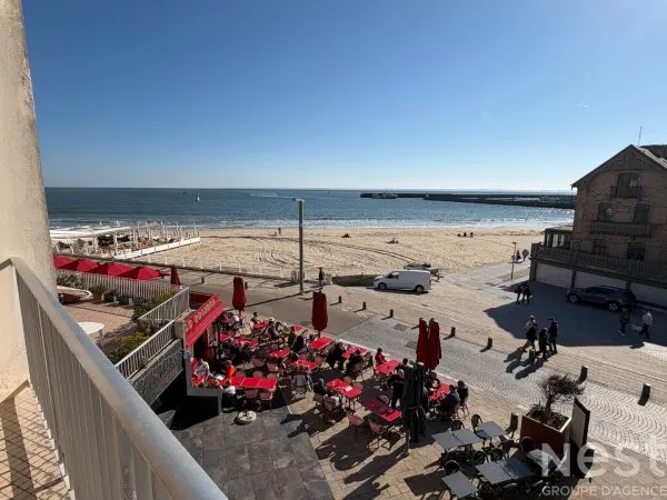 QUIBERON - Appartement à vendre avec VUE MER donnant sur la Grande Plage !