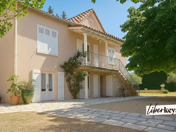 Propriété d'exception à Oraison - Maison de maître avec dépendances, piscine et plus de 2 hectares d