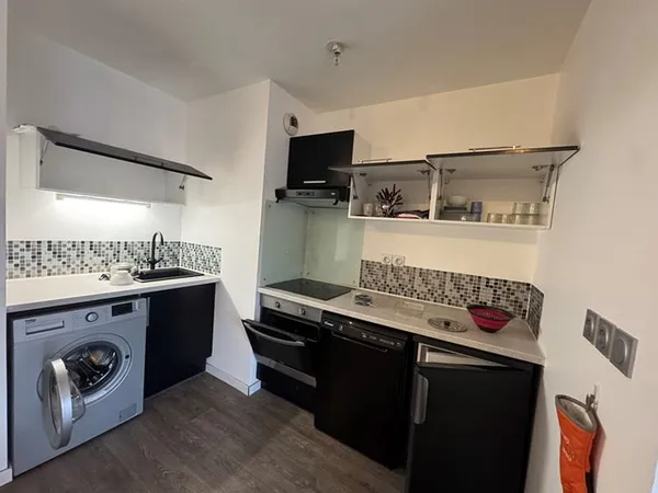 A vendre ? T2 € Lille Wazemmes ? Résidence récente avec terrasse et parking