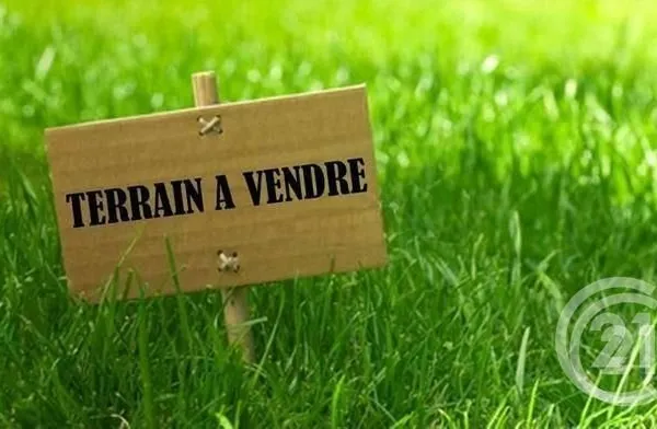 Terrain 772 m²