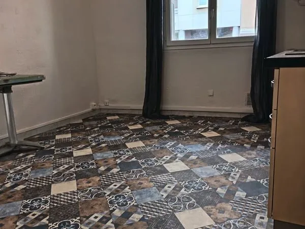 Appartement T2 - 23 m² - Centre ville SAINT RAPHAEL