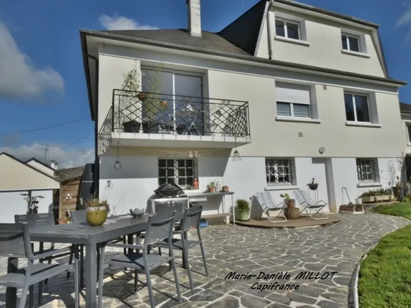 A vendre Maison Familiale et lumineuse de 109 m² sur Sous-Sol à BONCHAMP LES LAVAL (53)