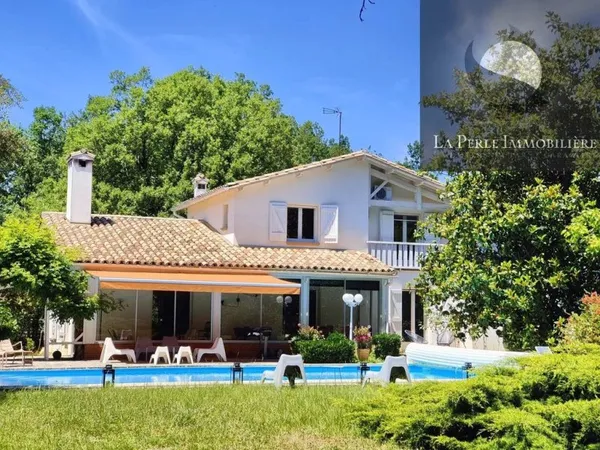 Maison de luxe 8 pièces 250 m²