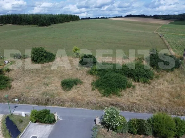 Terrain constructible 1658 m²