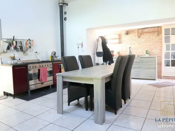 Propriété 5 pièces 140 m²