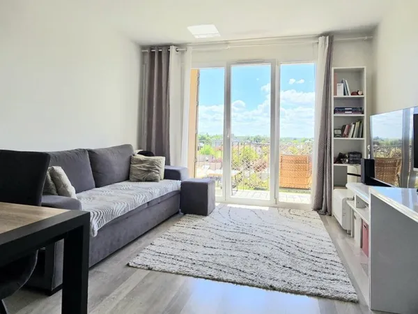T3 avec balcon, vue dégagée + garage