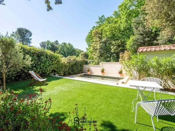 Maison avec piscine et jardin au calme, à proximité d'Uzès