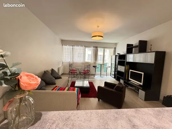 3 pièces balcon meublé