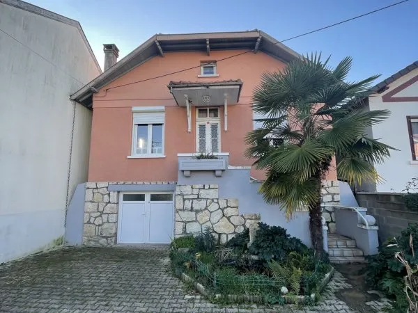 4 pièces 113 m2 300 m2 MAISON D'HABITATION DES ANNEES 1930 D