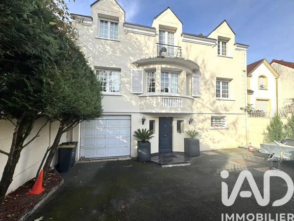 Maison 5 pièces 180 m²