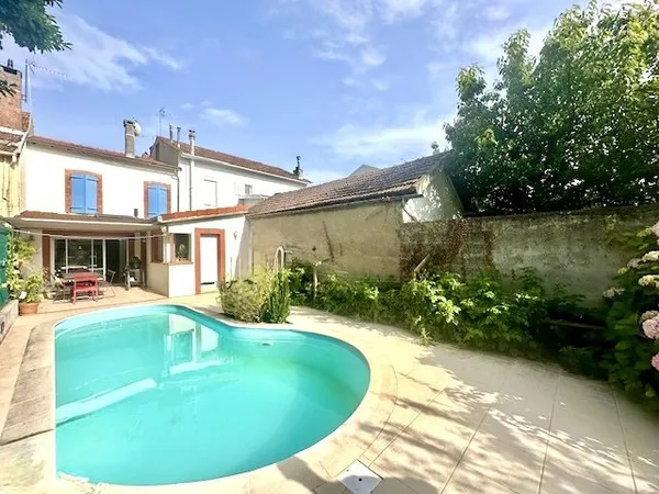 PAMIERS : QUARTIER PRISE : MAISON DE TYPE 5 de 151 M2 A VEN