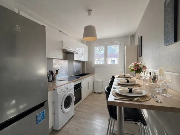 TRÈS BEL APPARTEMENT T3 - BALCON - CAVE/ PROX. CHATEAUCREUX- ST FRANCOIS