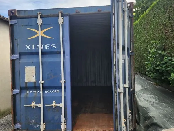 Container 6m×2.50m