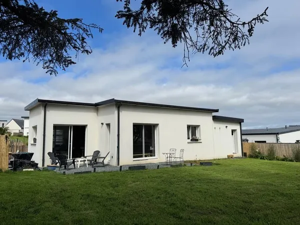 A VENDRE MAISON CONTEMPORAINE PAIMPOL