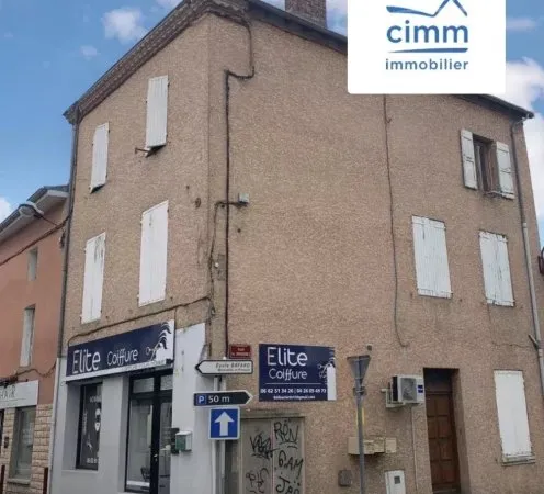 IMMEUBLE  150m2  --  local Commercial + 2 appartements + 1 garage