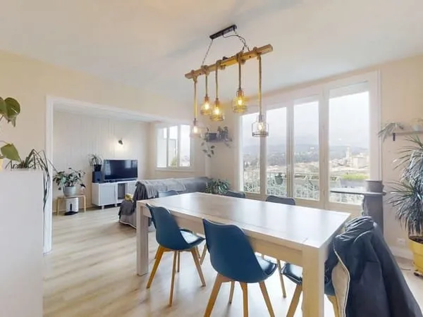 APPARTEMENT AVEC GARAGE - VUE PANORAMIQUE